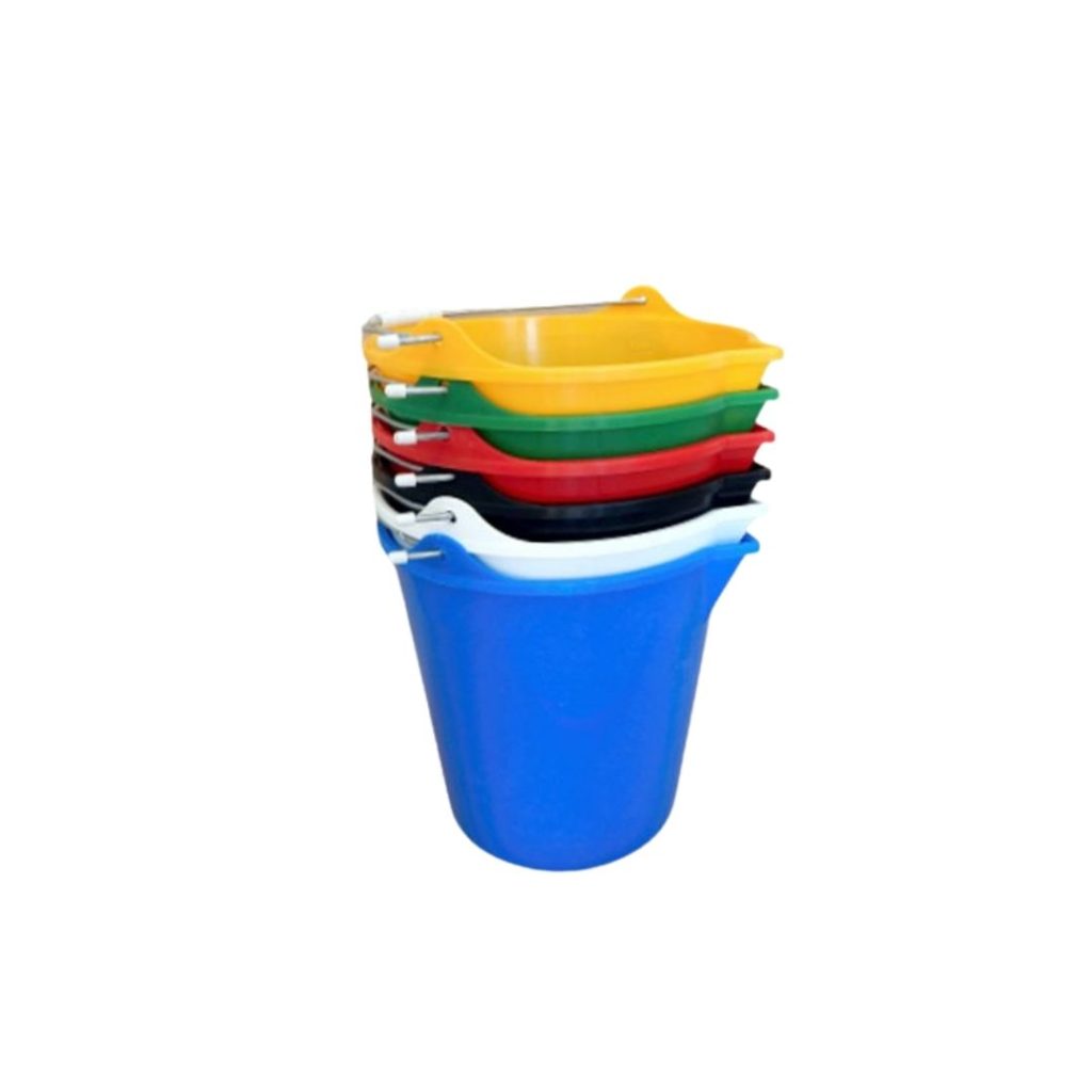 Balde plástico 17 lts. con medida